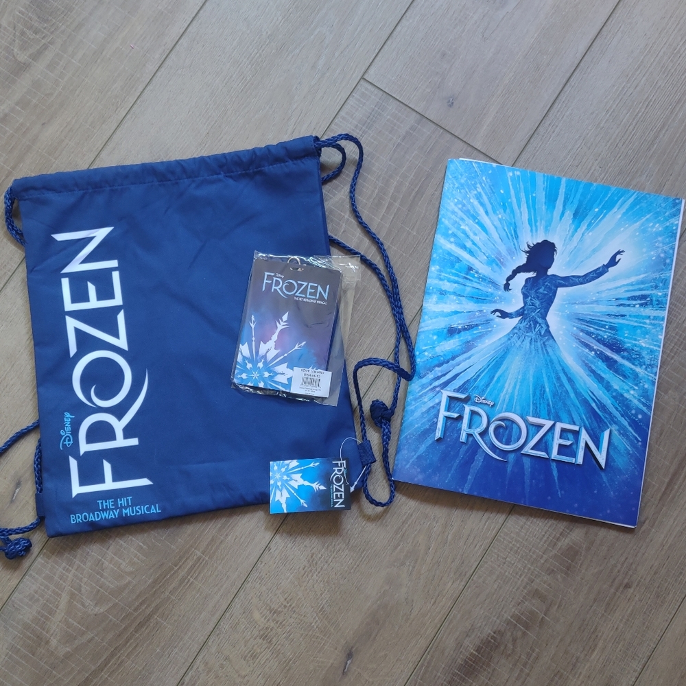 Frozen Broadway Musical Complete VIP Gift Set Backpack Lanyard and Program